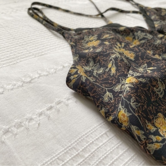 FRANK AND OAK BLACK FLORAL BELTED WIDE CROPPED LEG SLEEVELESS JUMPSUIT - XS - Picture 7 of 10